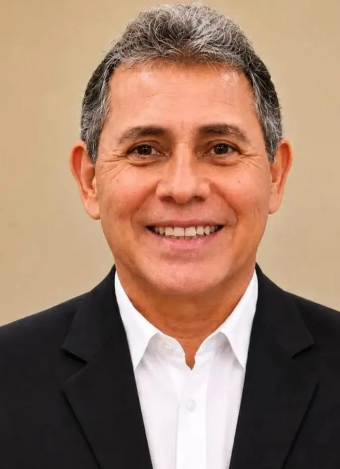 Adilson de Oliveira (DC)