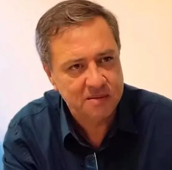 Carlos Monfort