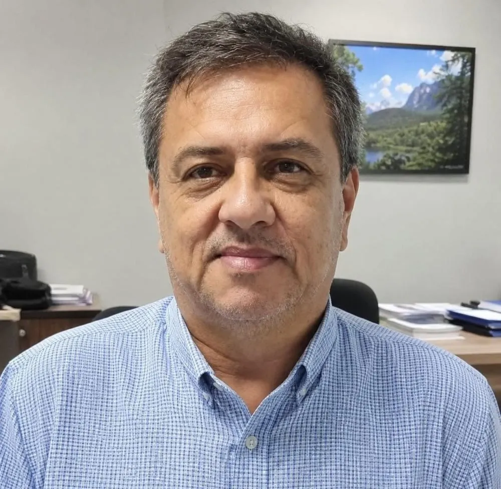 Carlos Monfort
